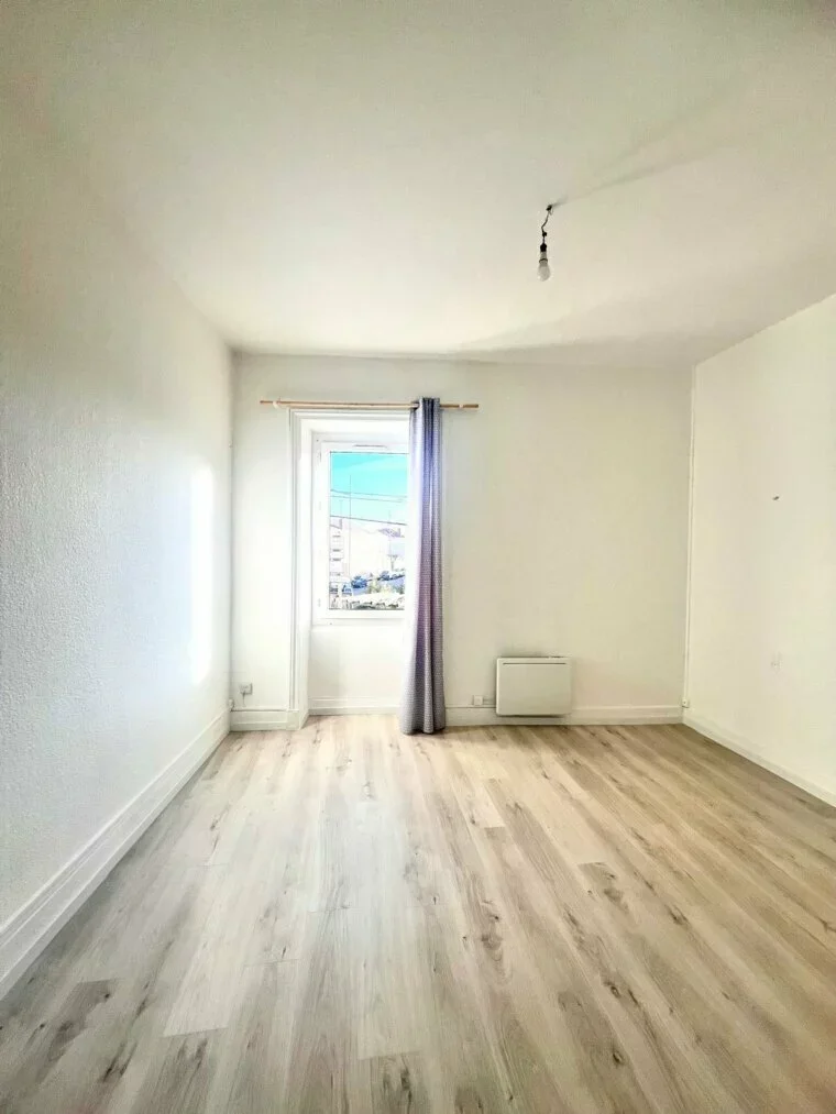 Flat Rue Albert Thomas in Roanne