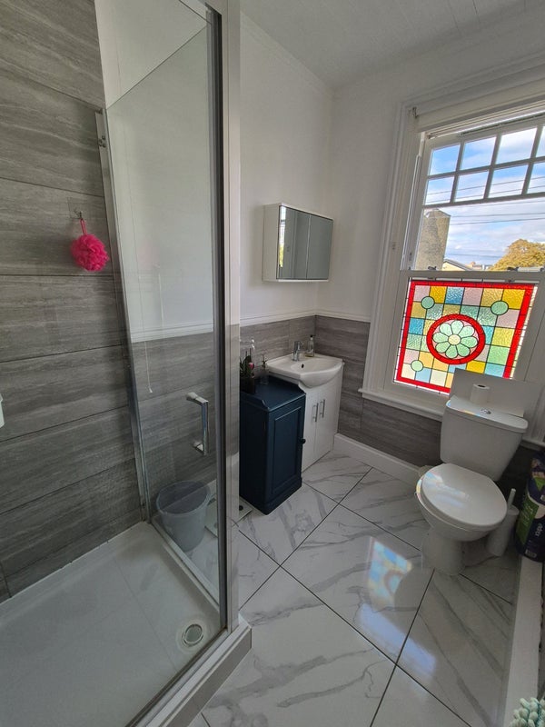 Room Pirbright Road in Greater London