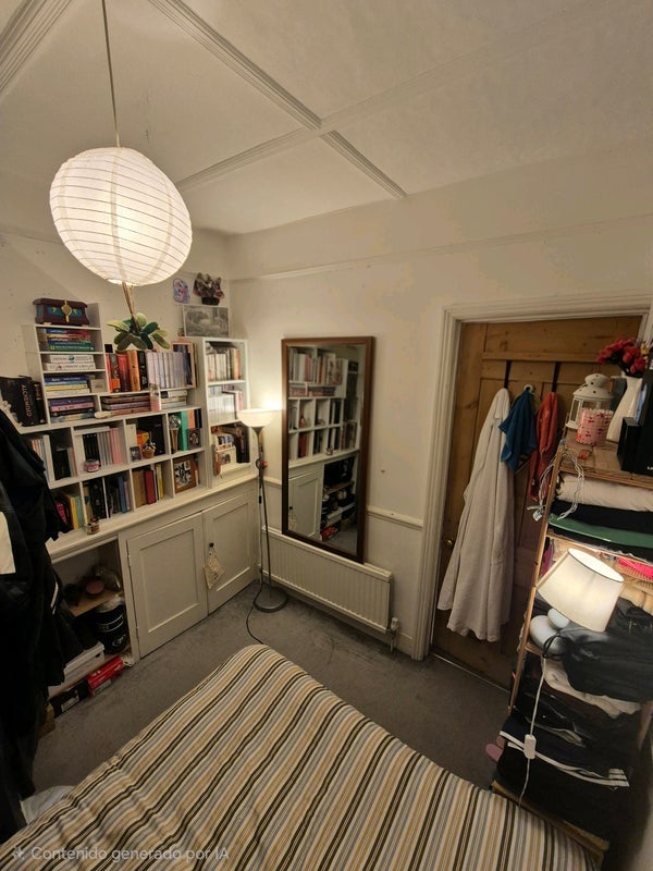 Room Pirbright Road in Greater London