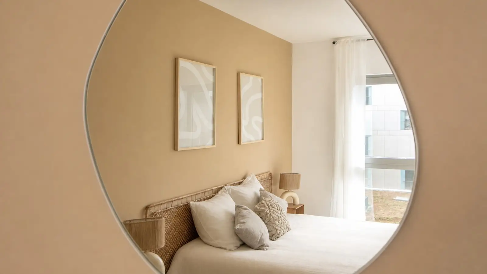 Room Rue Lounès Matoub in Paris