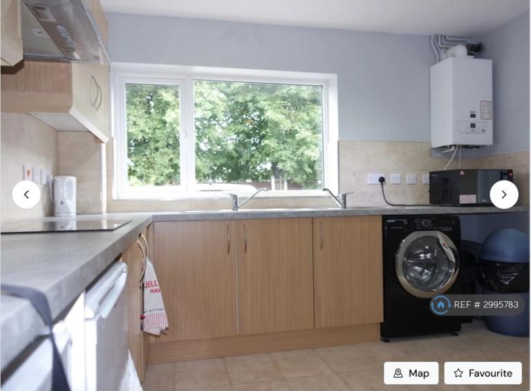 Room Eardley Court in Crewe