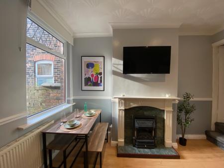 Room Guildford Street in Stoke-on-Trent