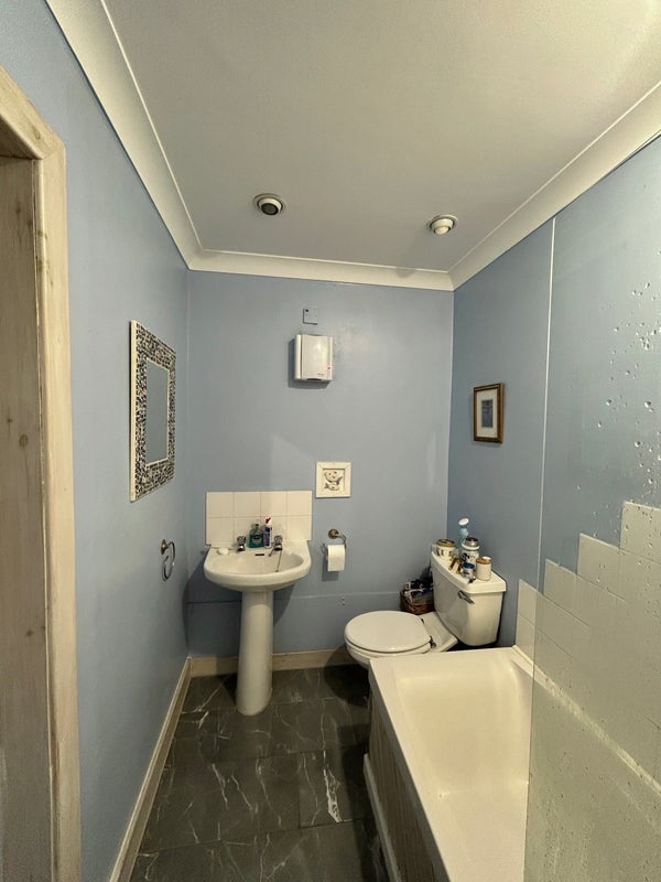 Room White Street in Glasgow