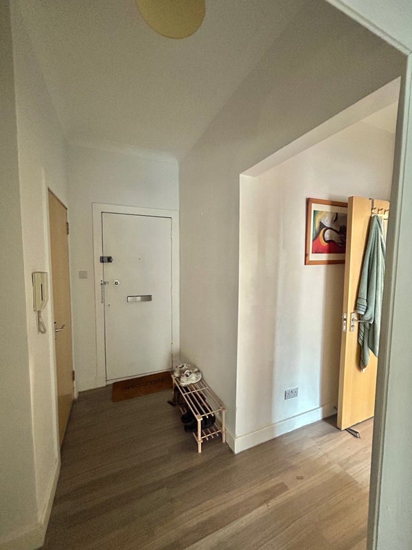 Room White Street in Glasgow