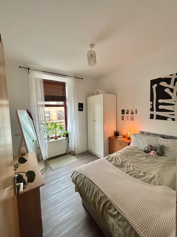 Room White Street in Glasgow