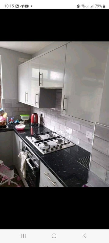 Room Curzon Road in Greater London