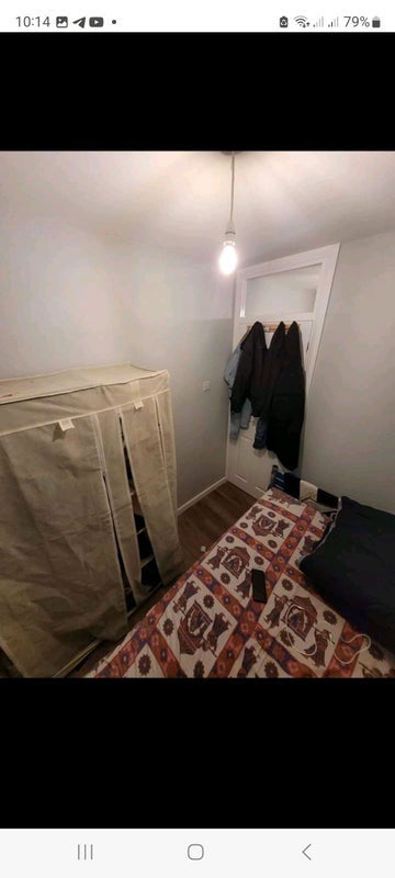 Room Curzon Road in Greater London