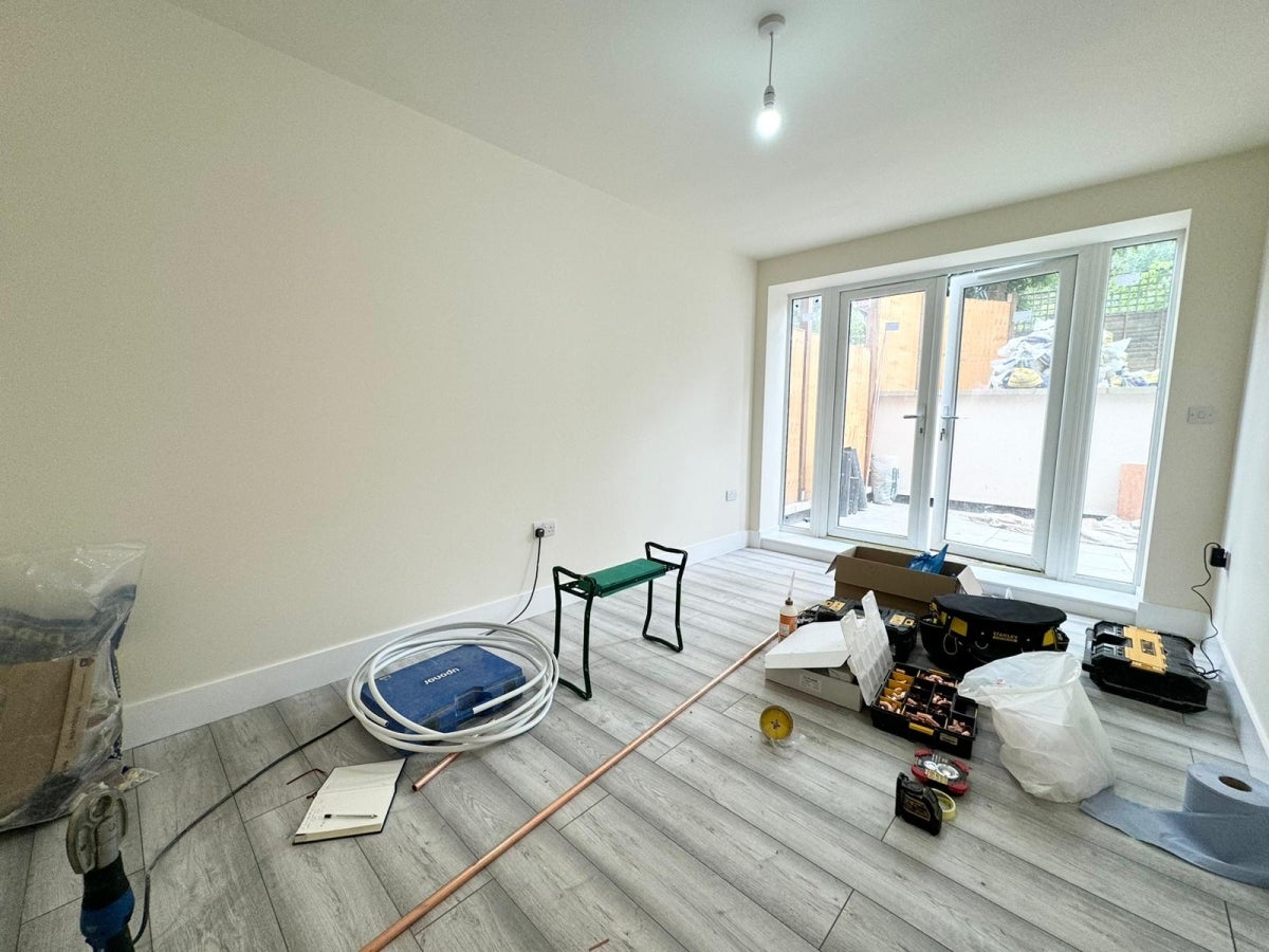 Flat Crouch Hill in Greater London