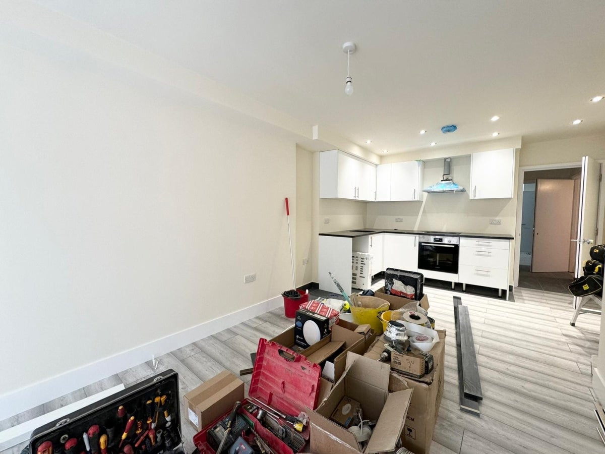 Flat Crouch Hill in Greater London