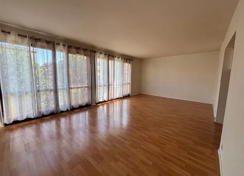 Flat Rue Louise Bruneau in Palaiseau