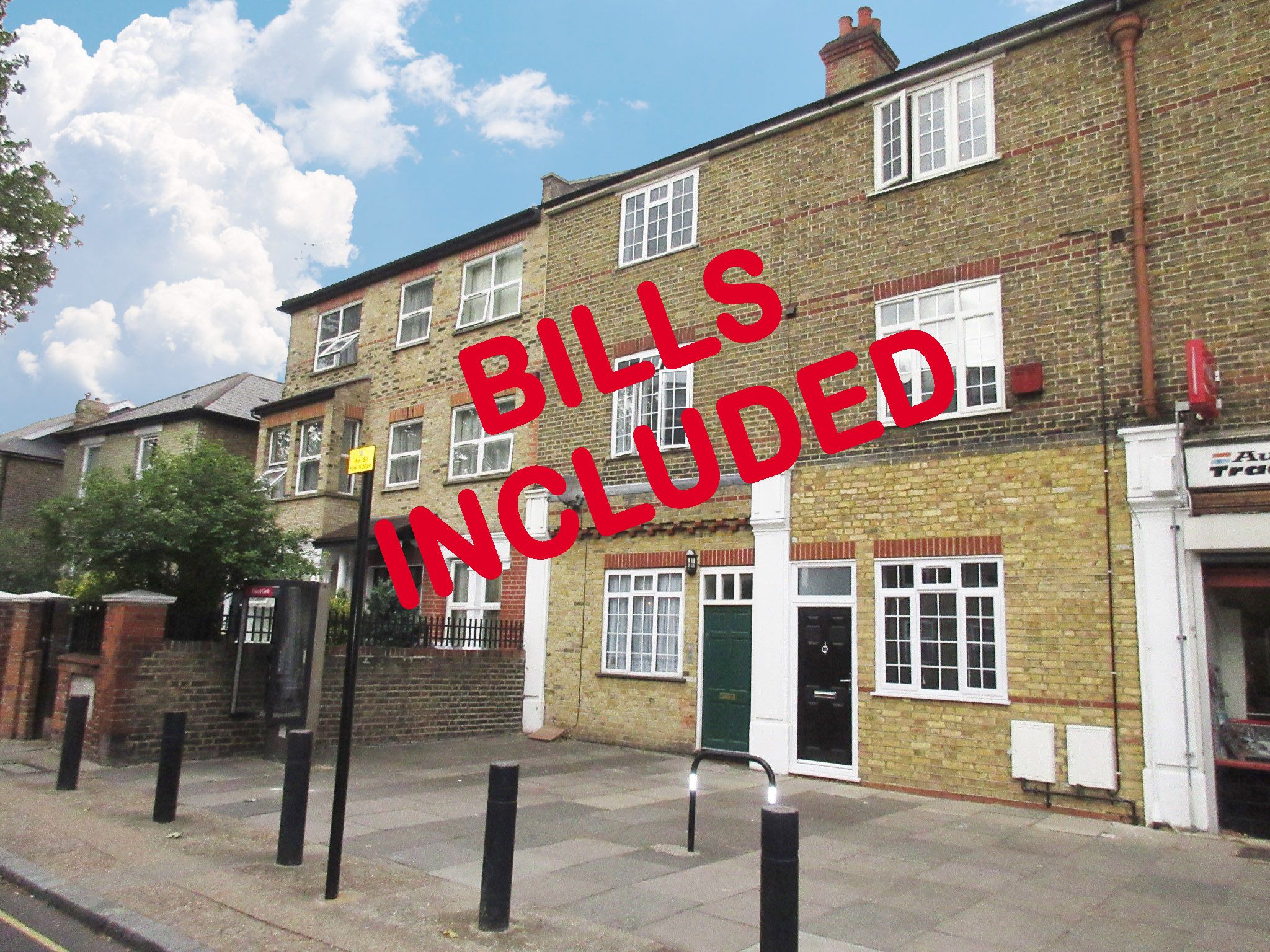 Flat Windmill Road in Greater London