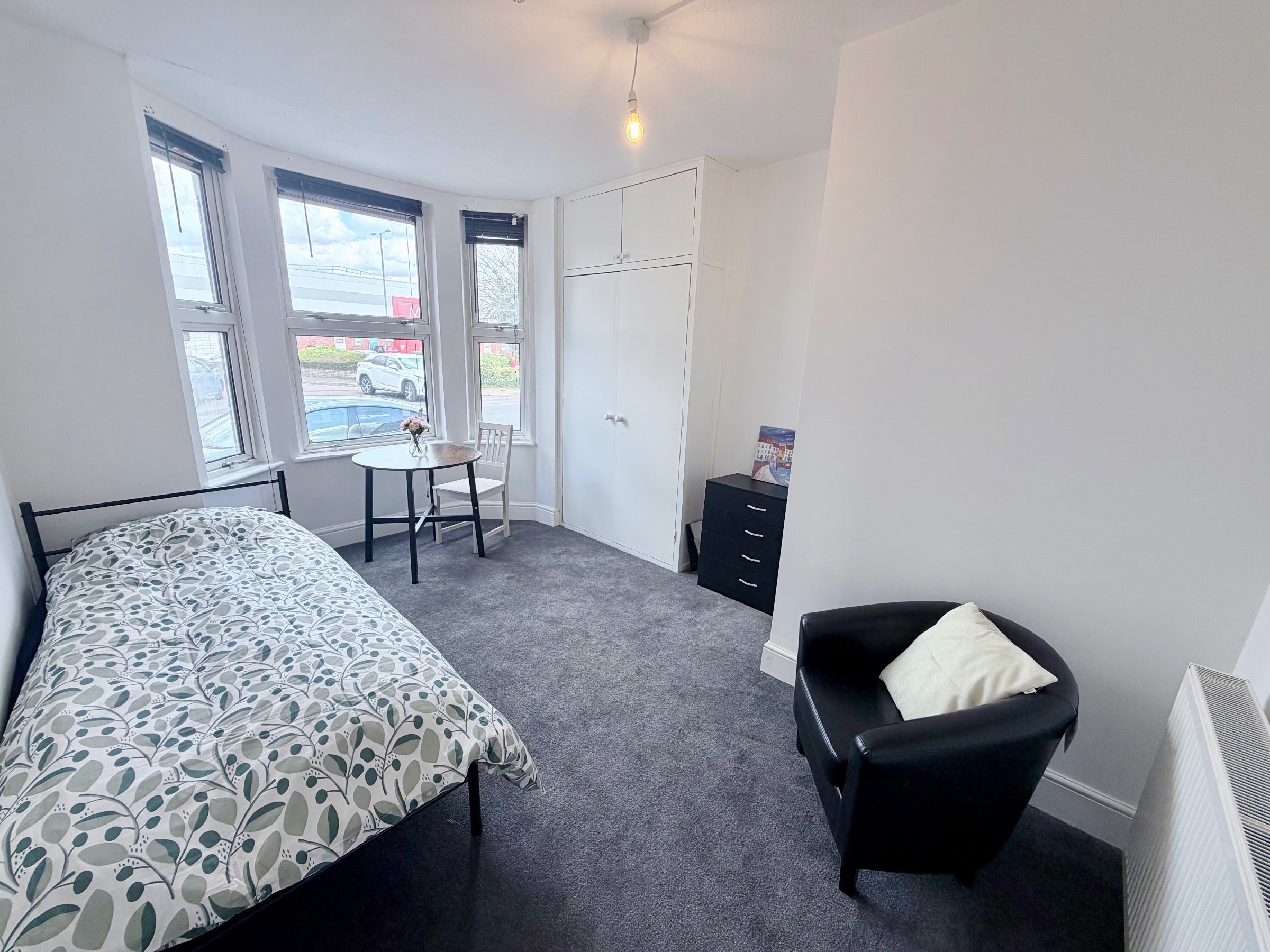 Room Crimea Walk in Colchester