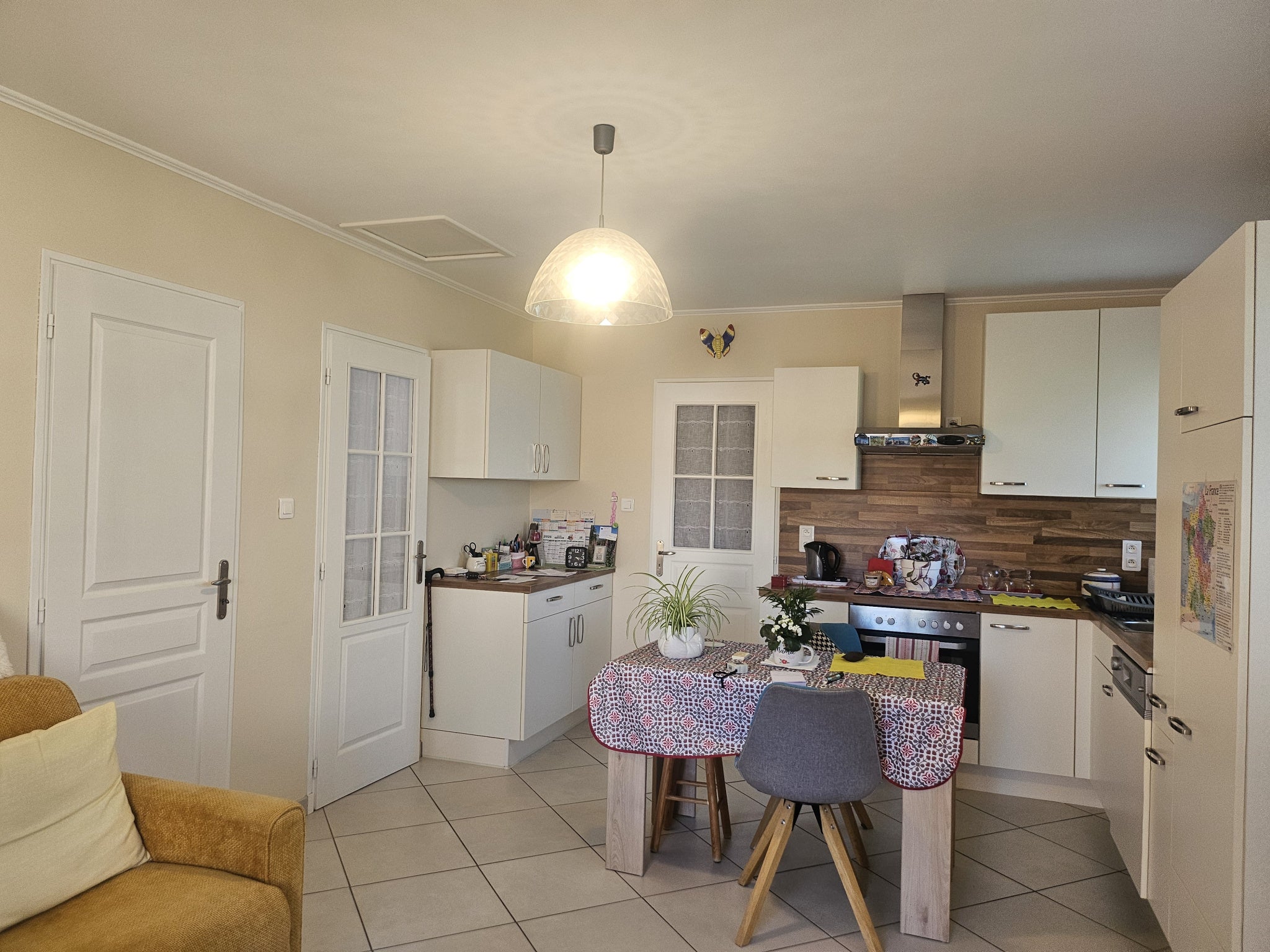 Flat Rue Marie Curie in Camaret-sur-Aigues
