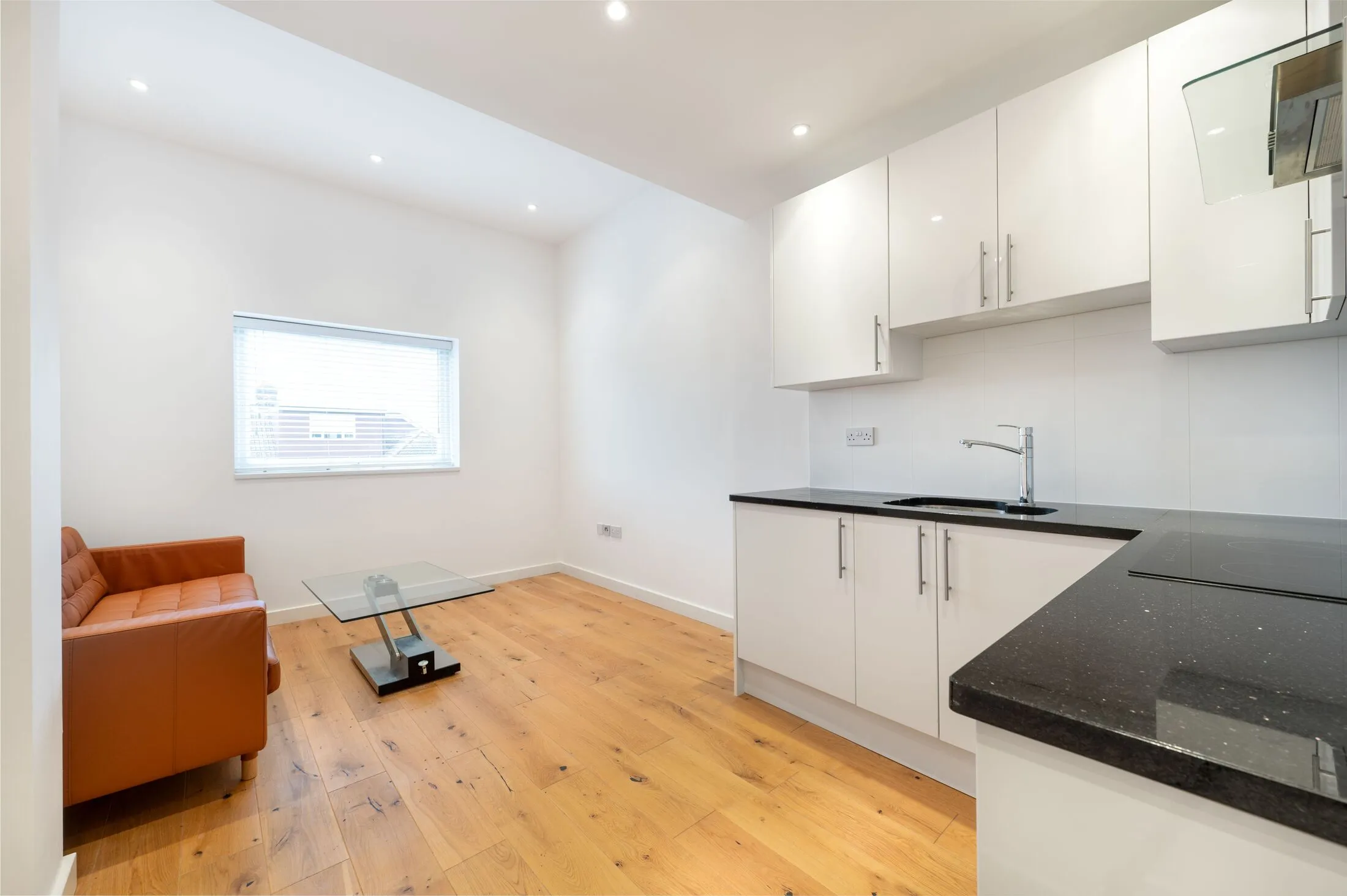 Flat Riffel Road in Greater London