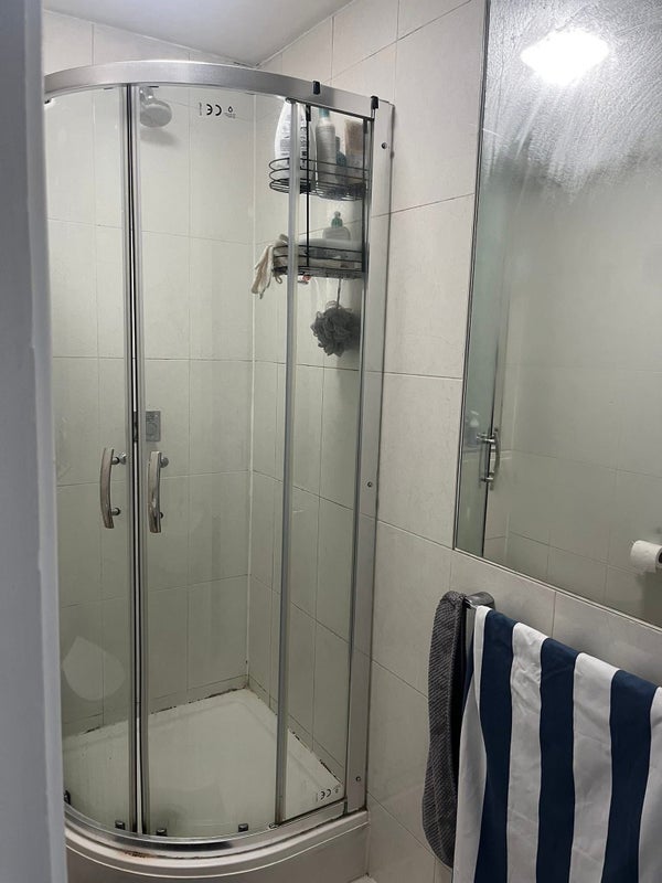 Room Putney Heath Lane in Greater London