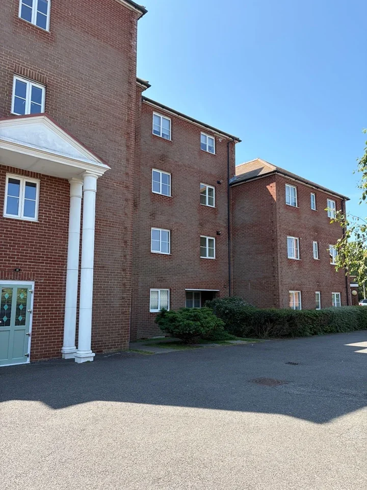 Flat Winchelsea Road in Eastbourne