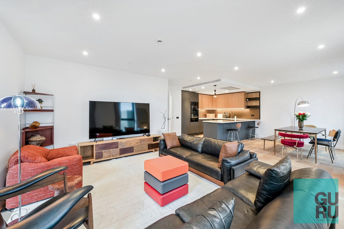 Flat Merino Gardens in Greater London