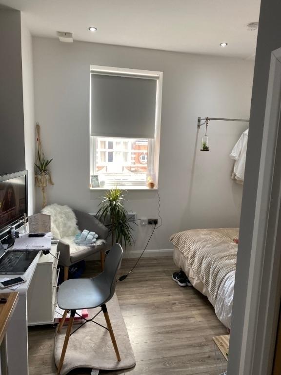 Room Lower Mounts in Northampton