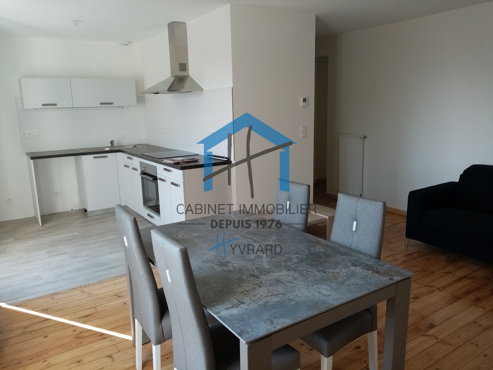 Flat Place Louis Comte in Saint-Chamond