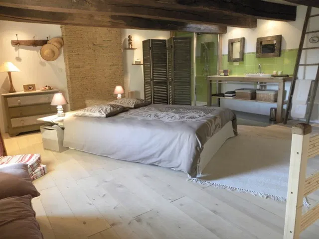 Room Rue du Châtaignier in Saint-Médard-de-Mussidan