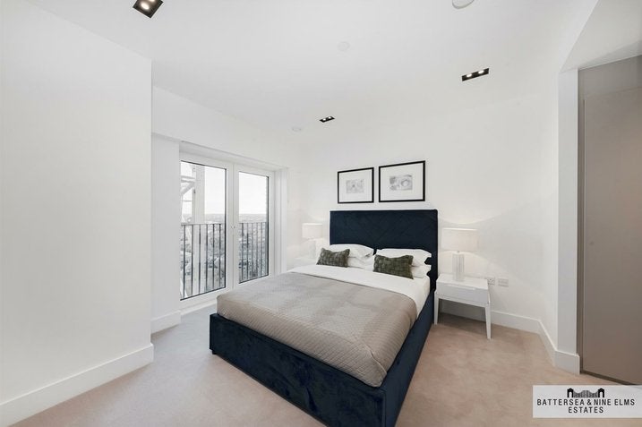 Flat Exchange Gardens in Greater London