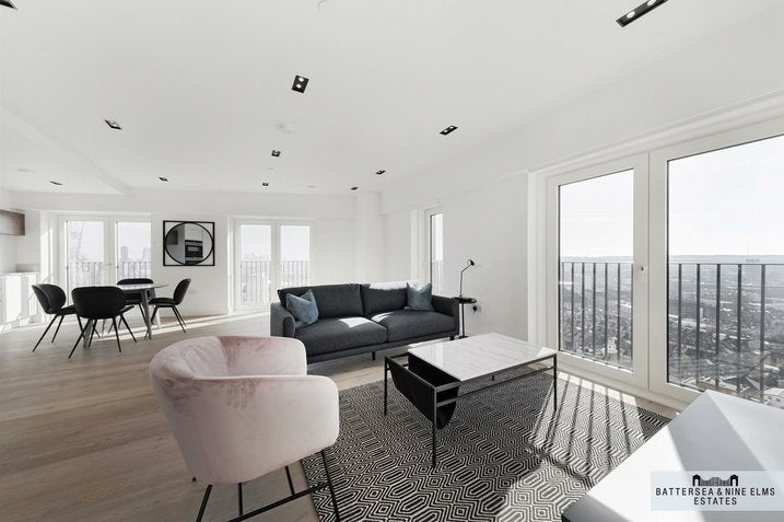 Flat Exchange Gardens in Greater London
