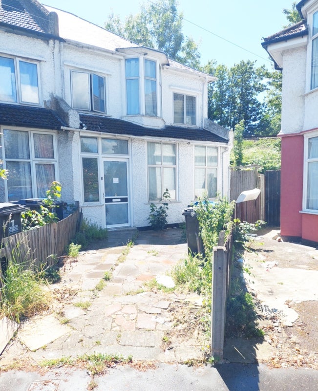 Room Acacia Road in Greater London