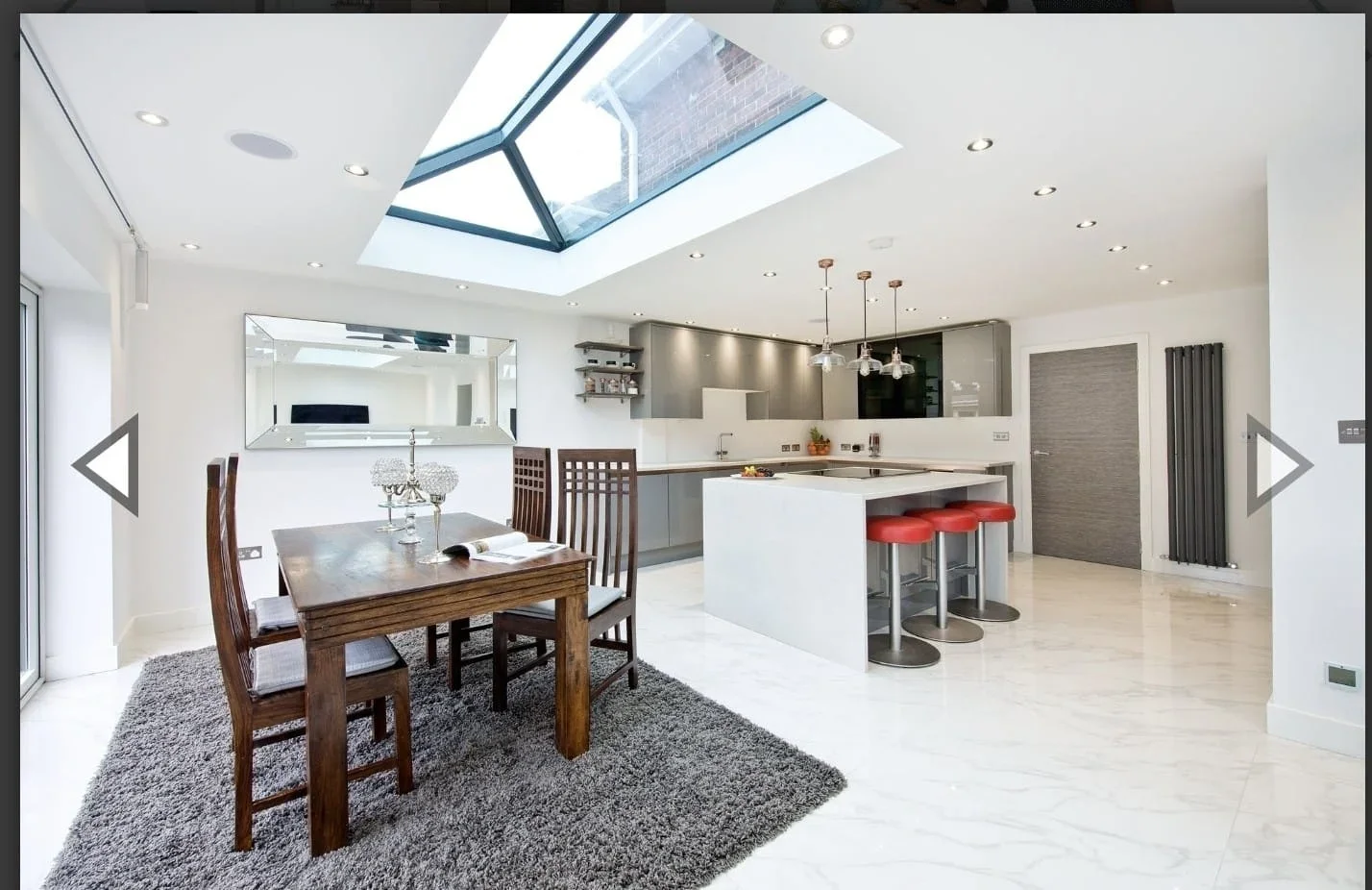 Room Oakway in Grays