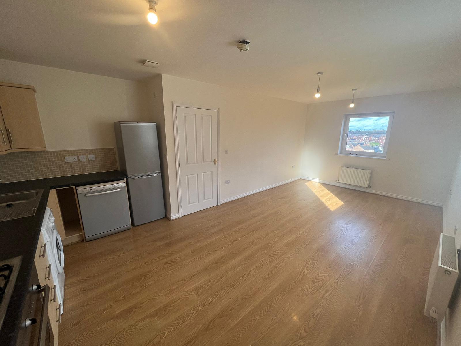 Flat Paladine Way in Coventry