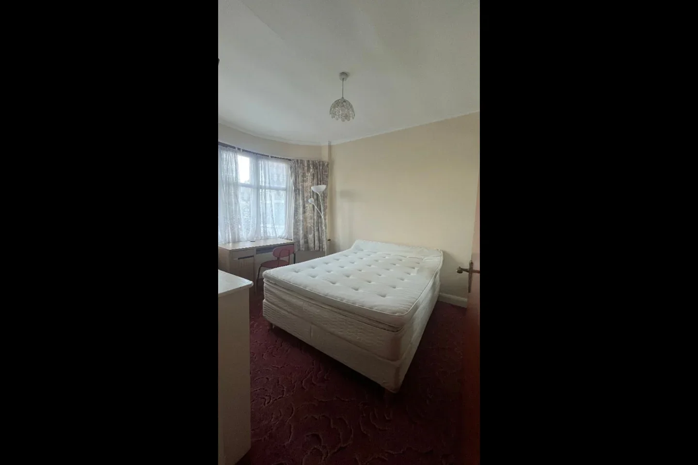 Room Portland Road in Greater London
