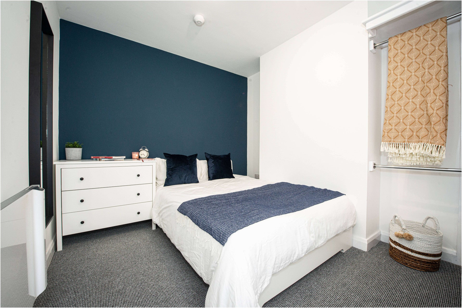 Room Melville Place in Leeds