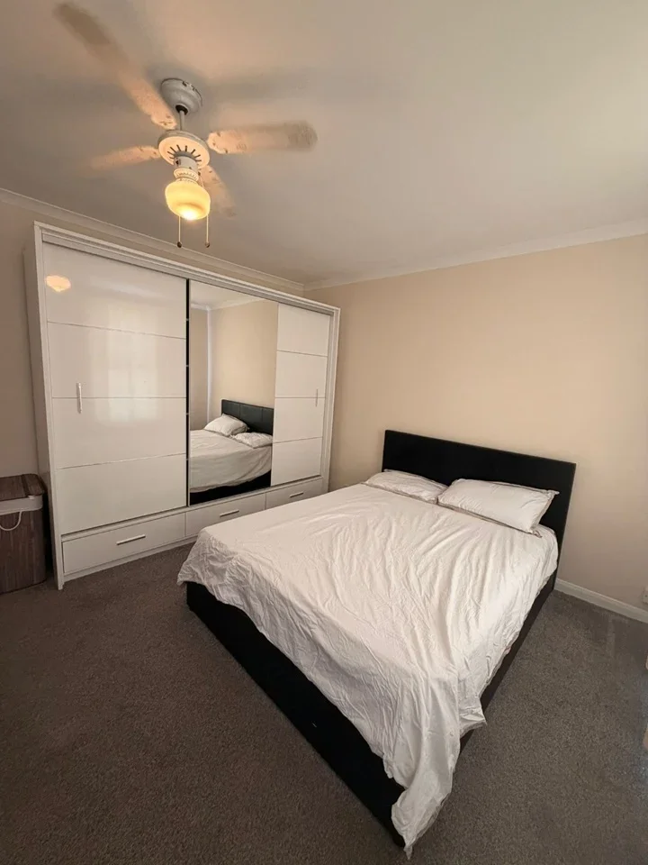 Room South Road in Greater London