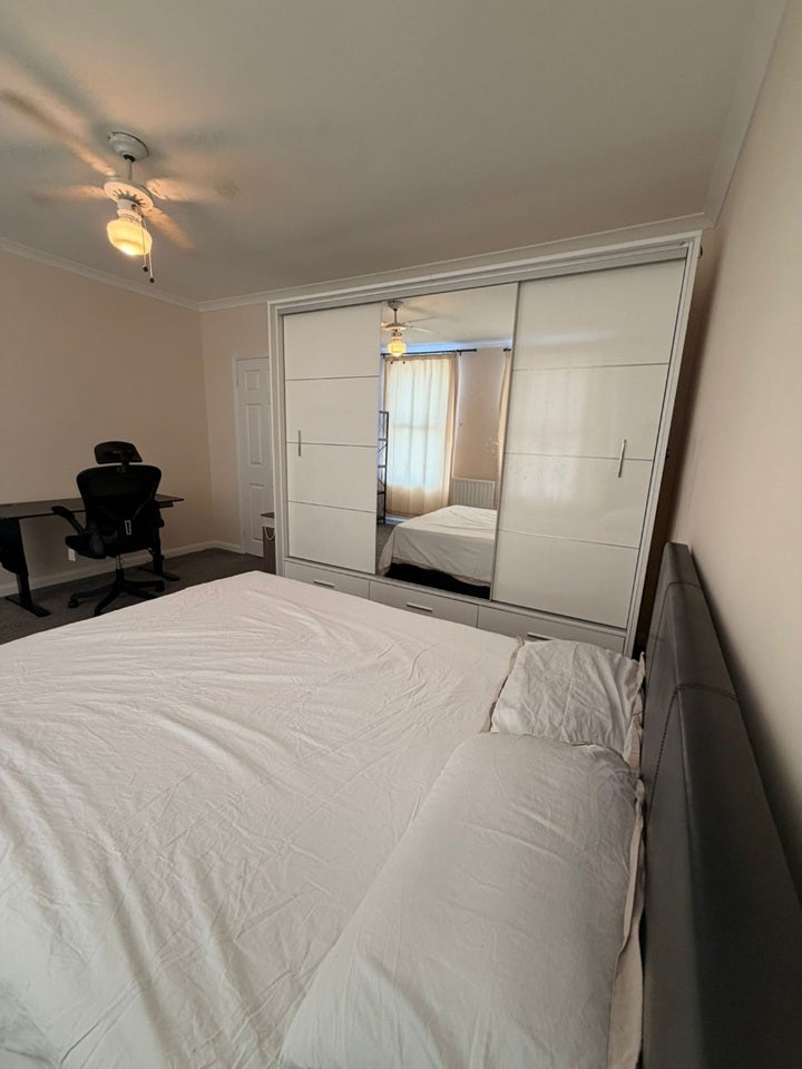 Room South Road in Greater London