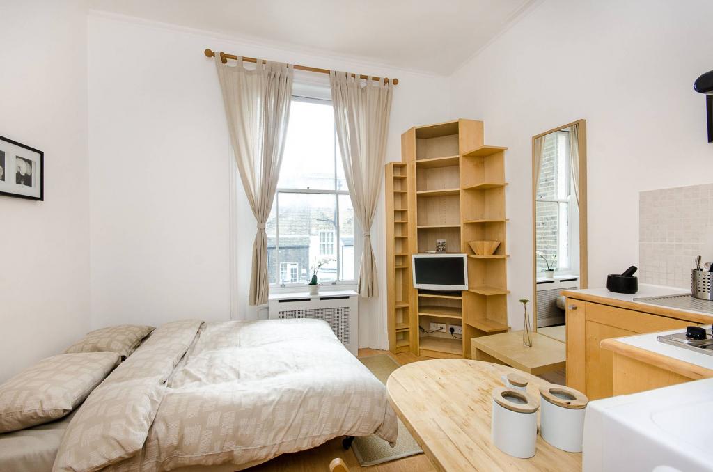 Flat Belgrave Road in City of Westminster