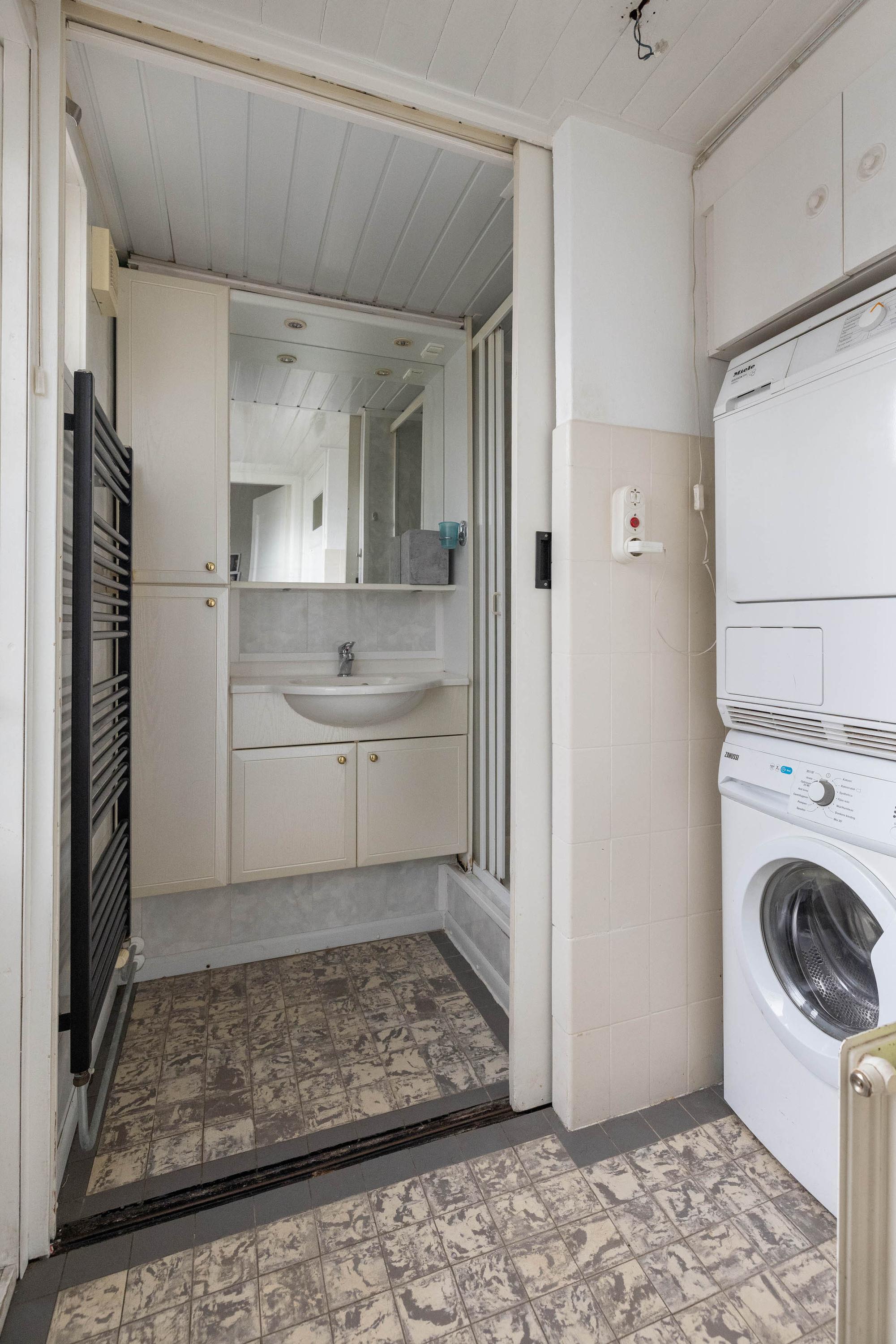 Tussenwoning te koop: Josef Haydnlaan 20, Hengelo