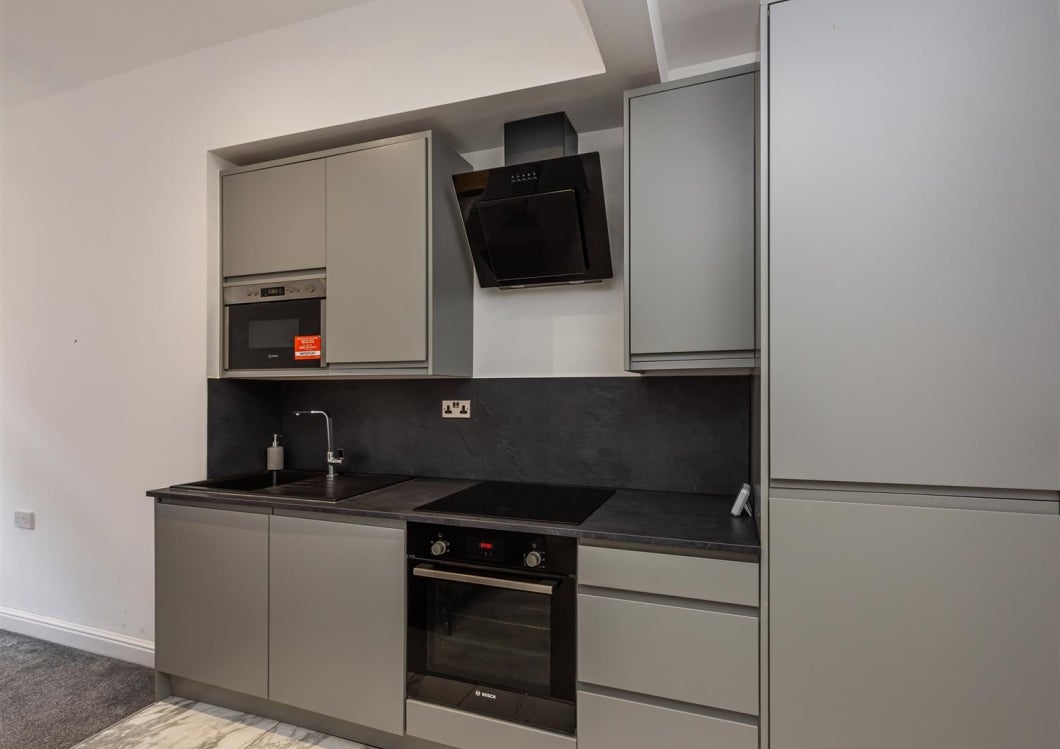 Flat Barlowena in Camborne