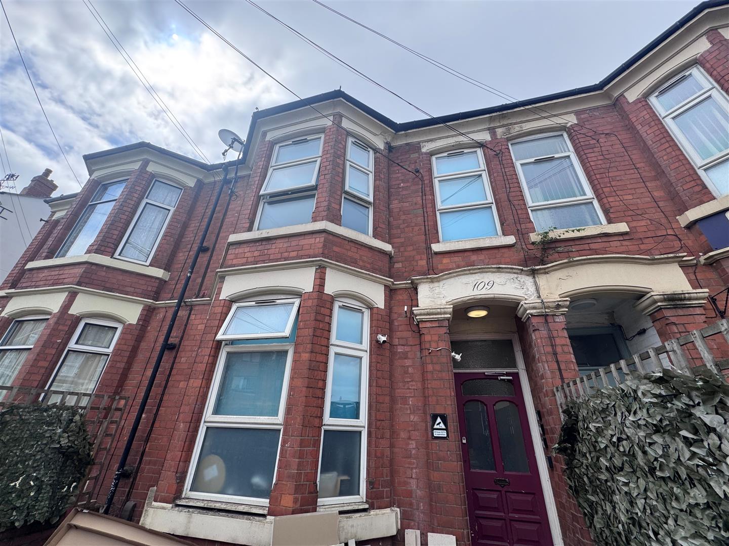 Flat Holyhead Road in Coventry