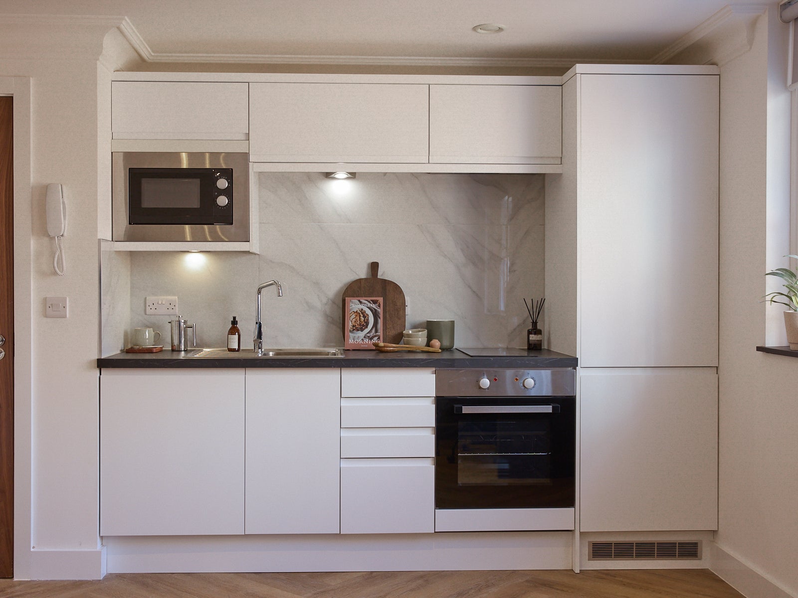 Flat Cookridge Street in Leeds