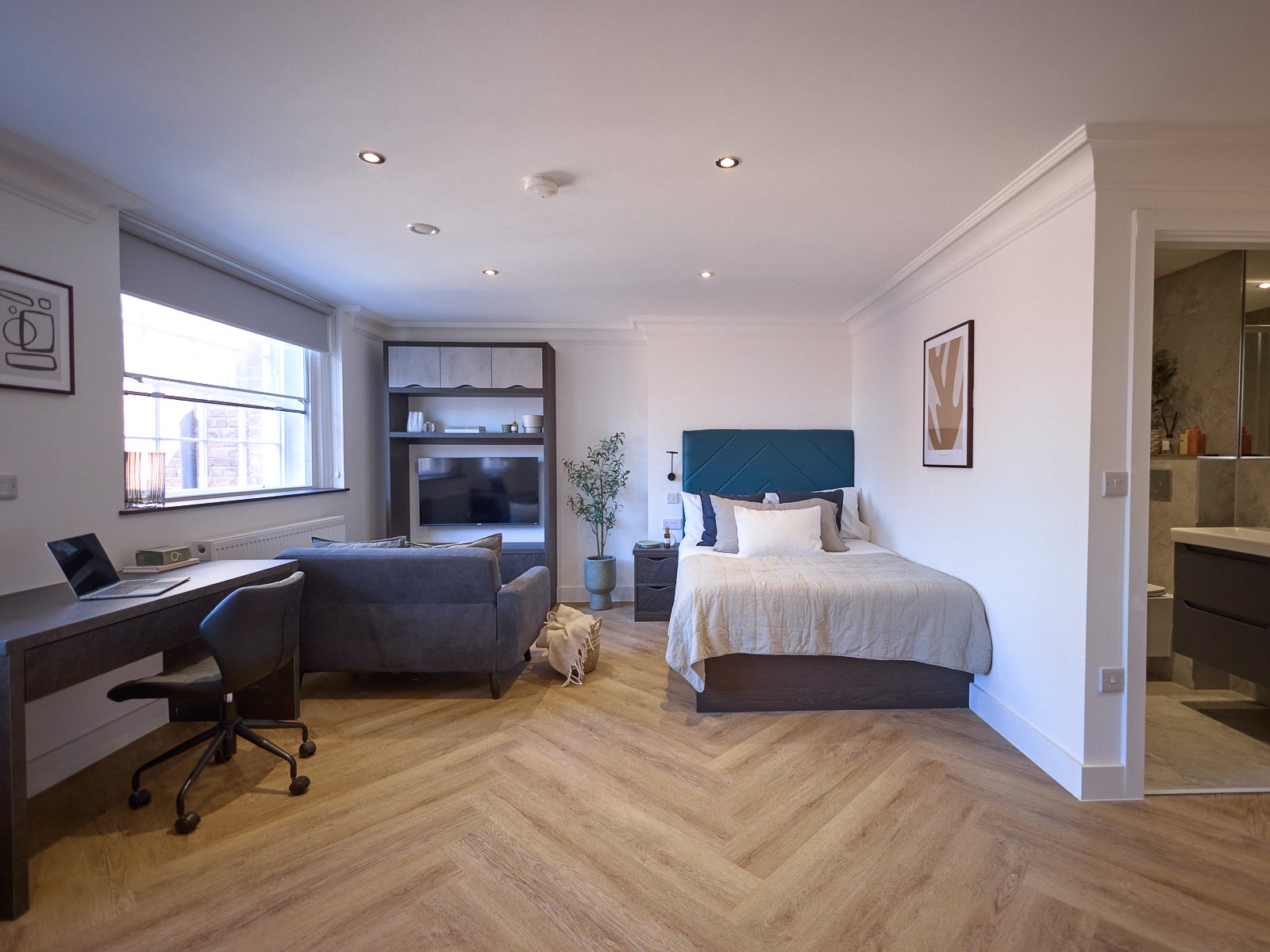 Flat Cookridge Street in Leeds