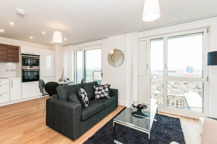 Flat Jefferson Plaza in Greater London