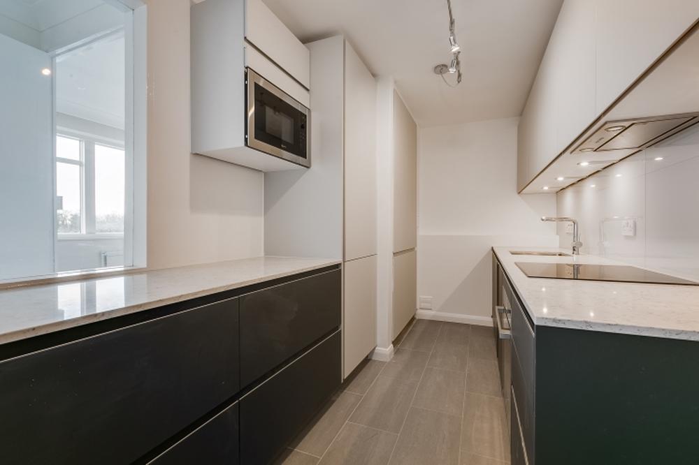 Flat Marylebone Road in City of Westminster