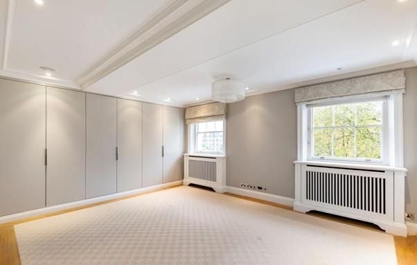 Flat Onslow Square in Greater London
