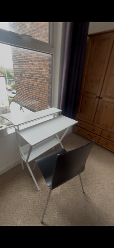 Room Seedley Road in Salford