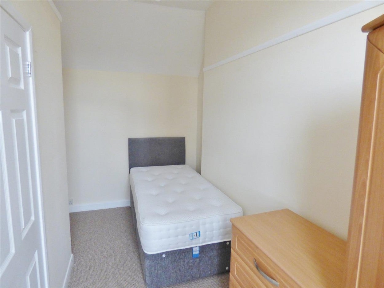 Room Selborne Place in Brighton and Hove
