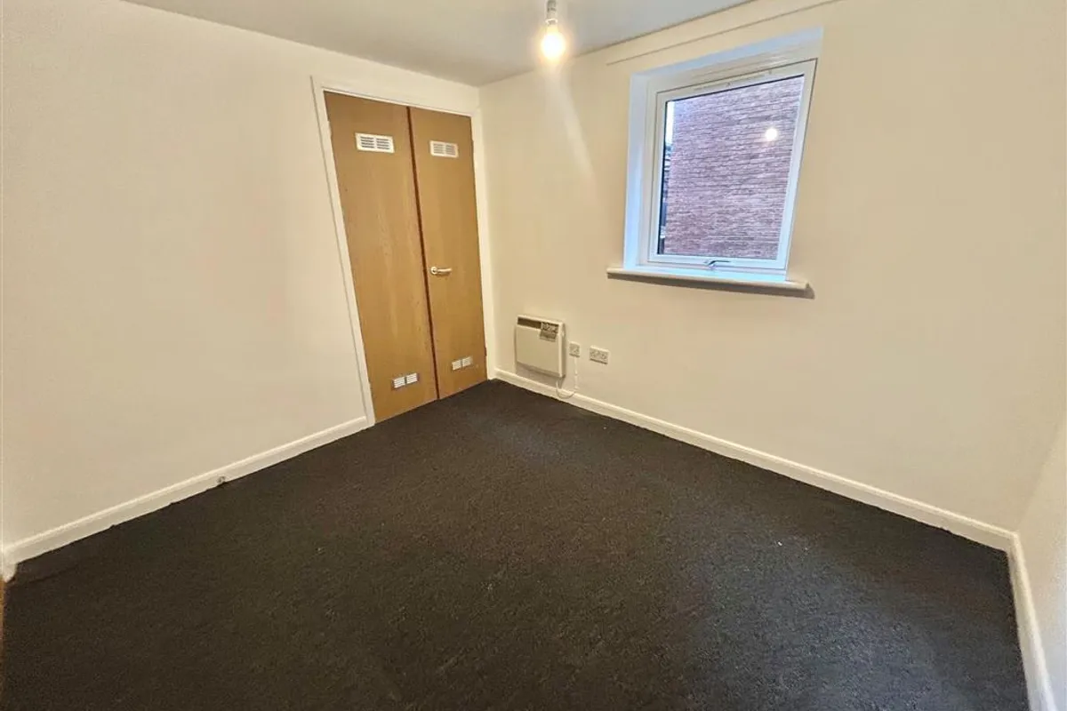 Flat Hollow Stone in Nottingham
