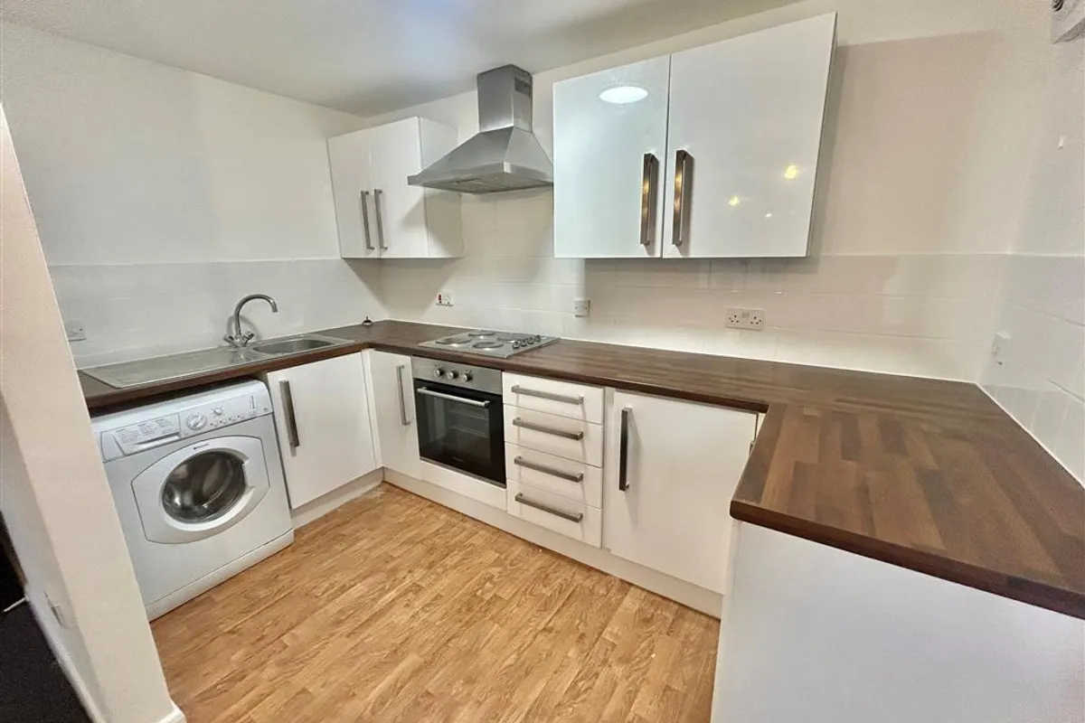 Flat Hollow Stone in Nottingham