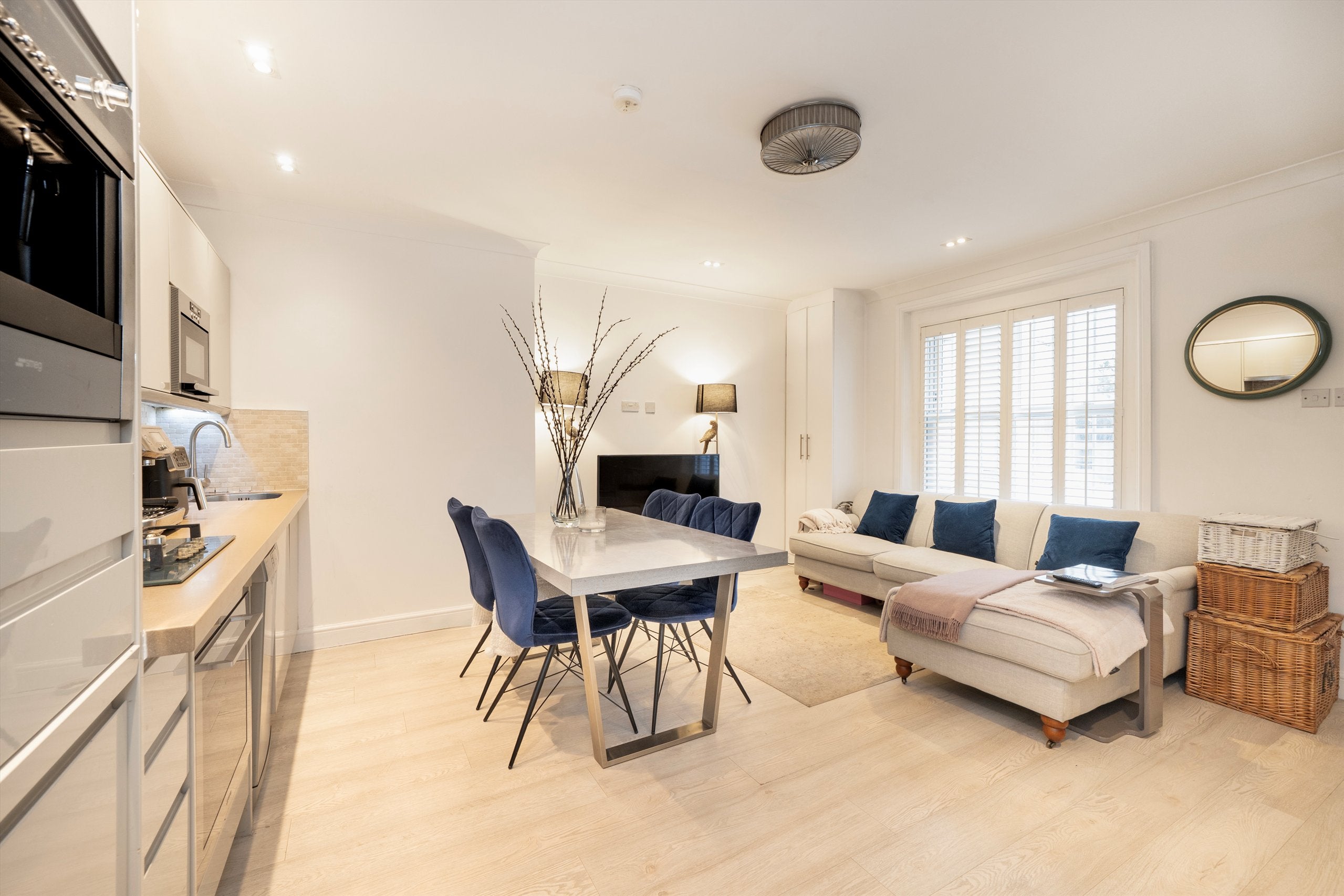Flat Gunter Grove in Greater London