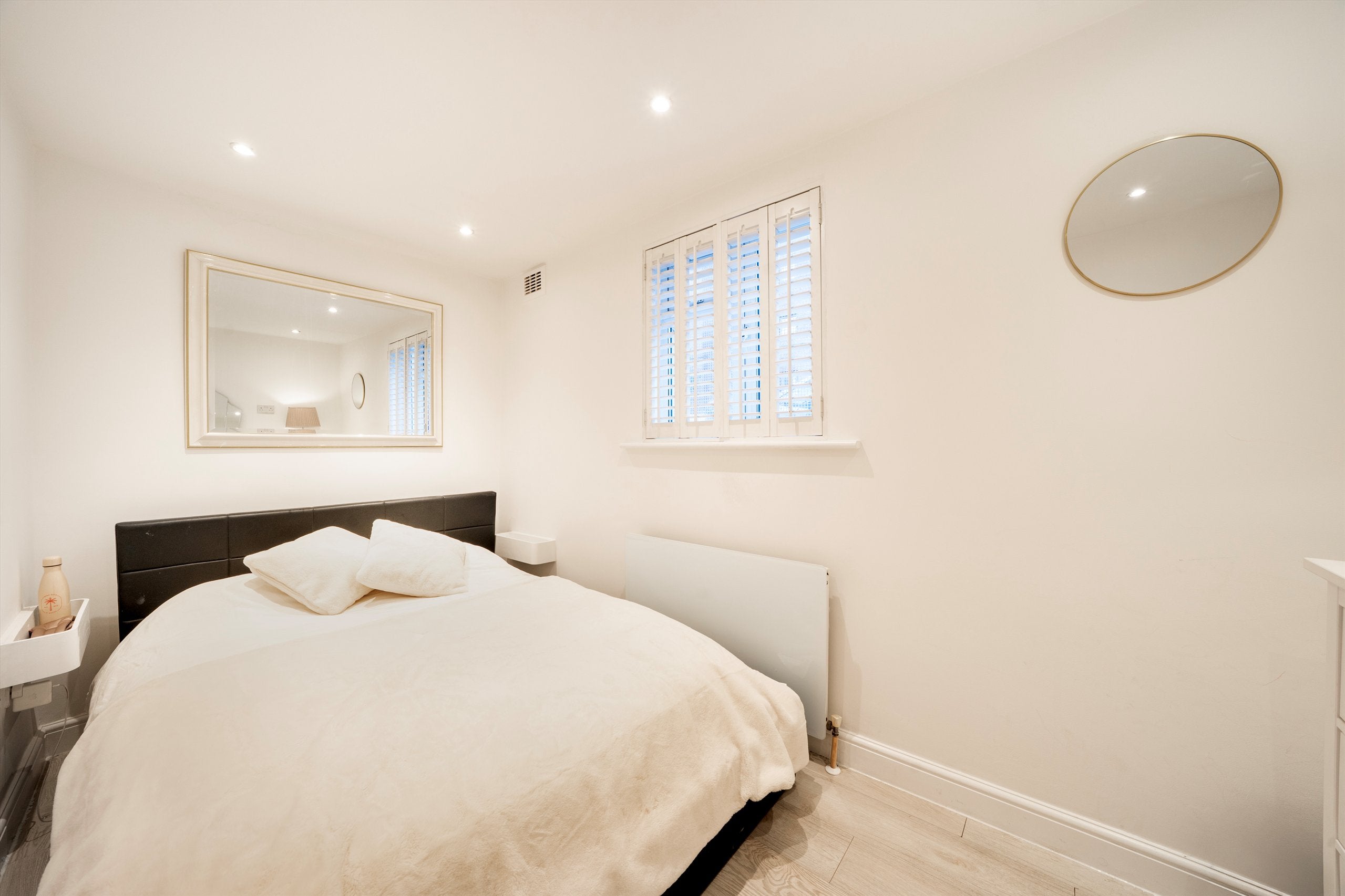 Flat Gunter Grove in Greater London