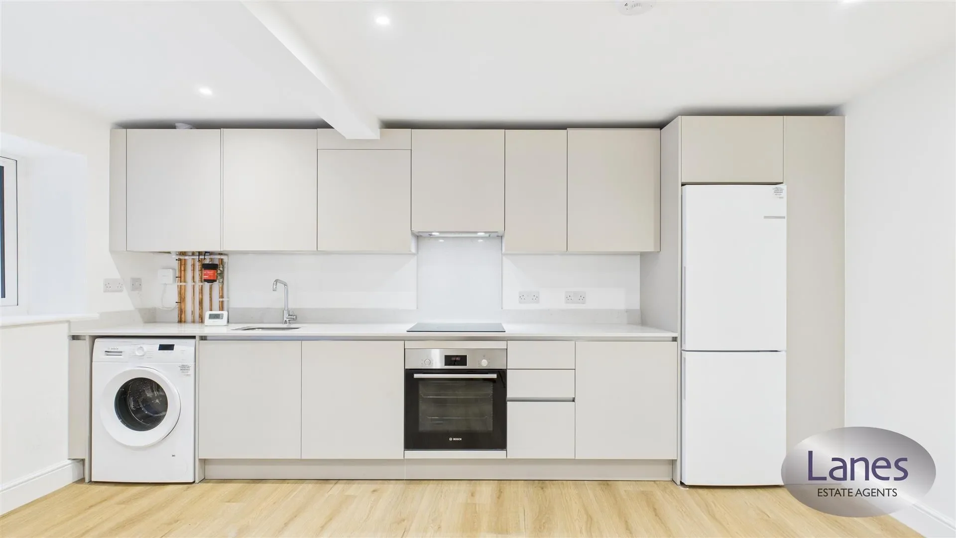 Flat Watling Street in Hertsmere