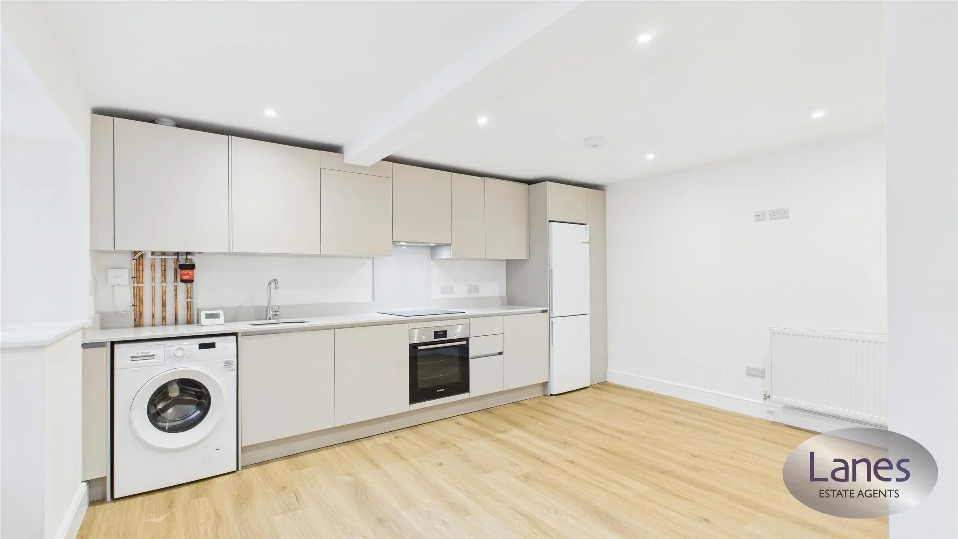 Flat Watling Street in Hertsmere